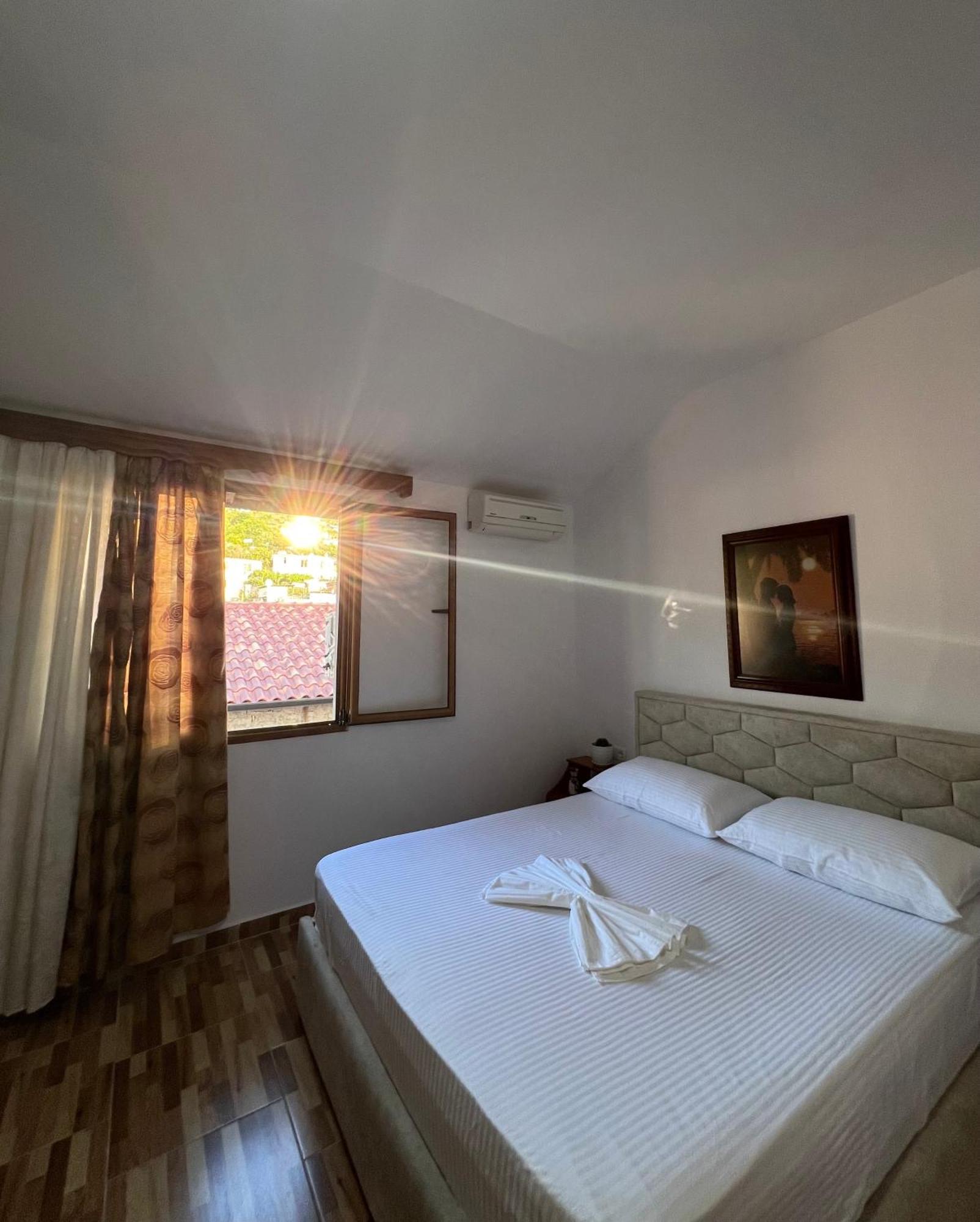 Villa Ensalv Berat - Apartment - Room - Penthouse Δωμάτιο φωτογραφία