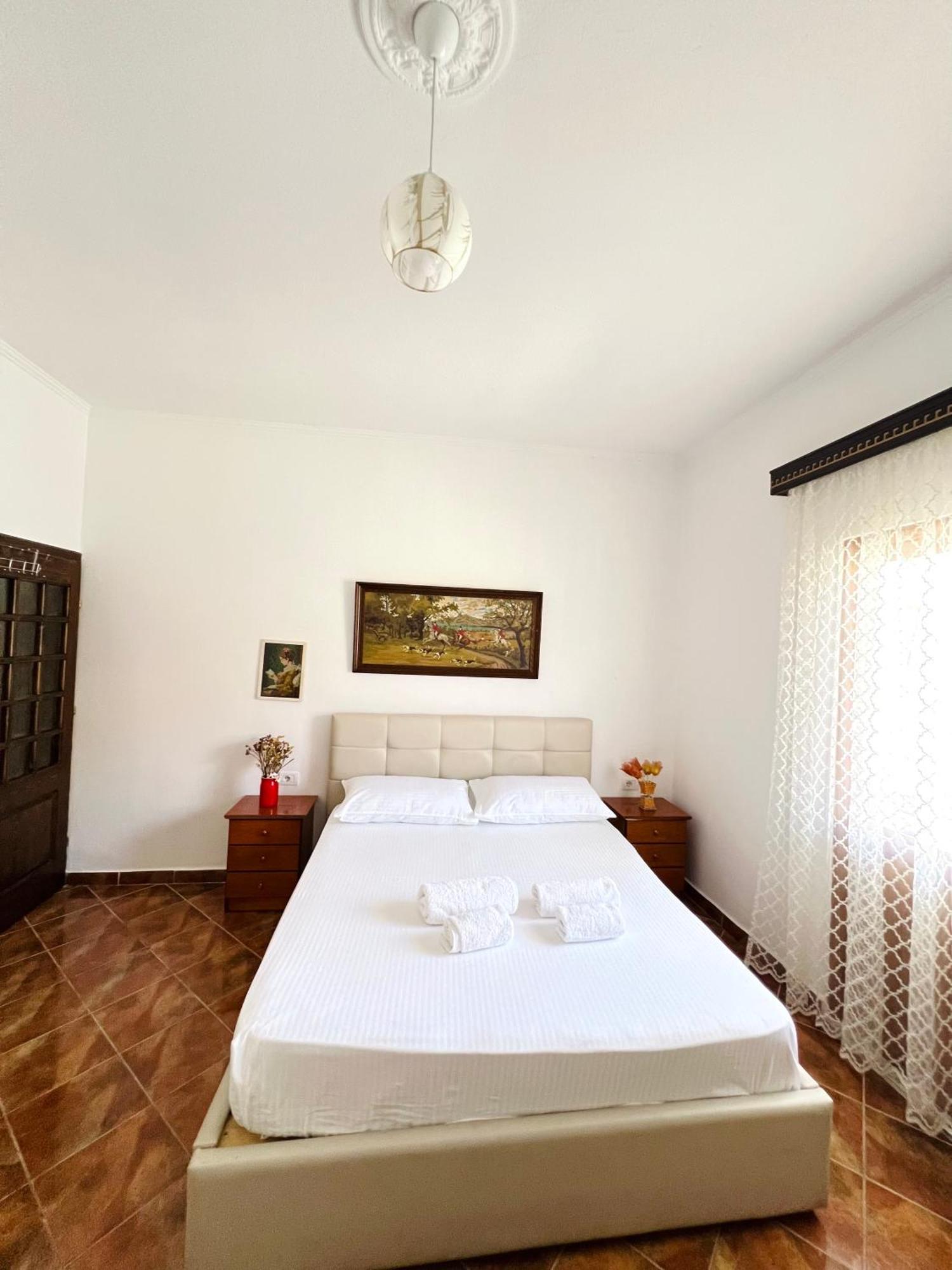 Villa Ensalv Berat - Apartment - Room - Penthouse Εξωτερικό φωτογραφία